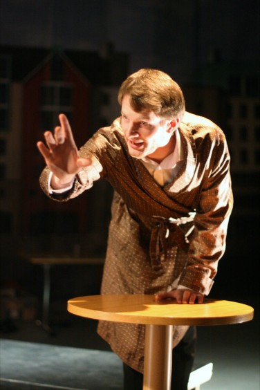 Lewis Hart as Tom